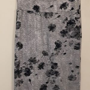 Lularoe Cassie Pencil Skirt LLR Medium Black Gray